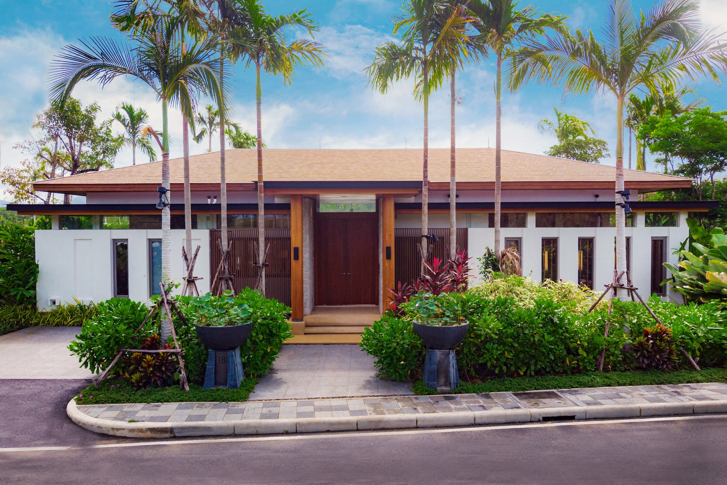 Aquella 2-bedroom Lake Front Villa