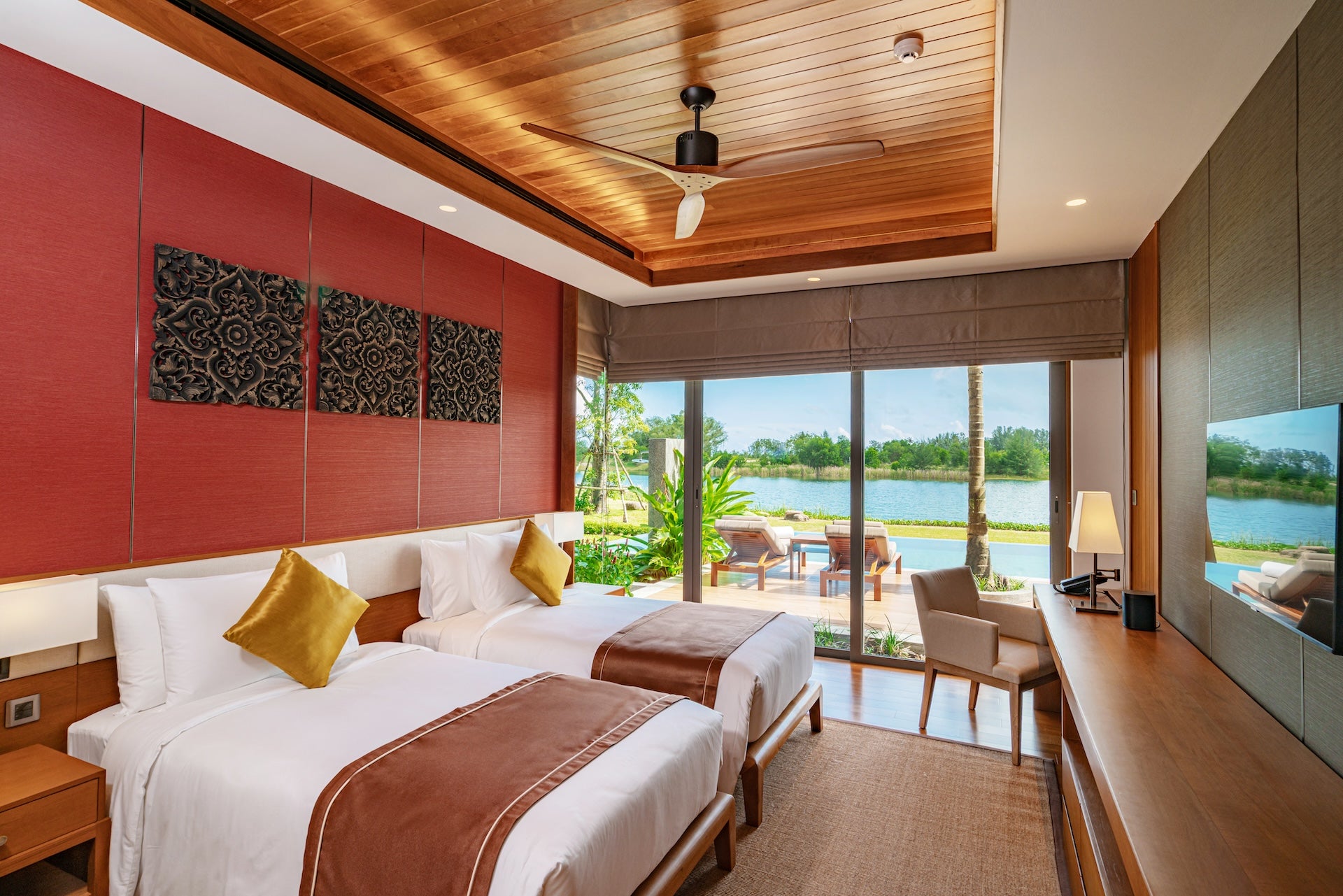Aquella 2-bedroom Lake Front Villa