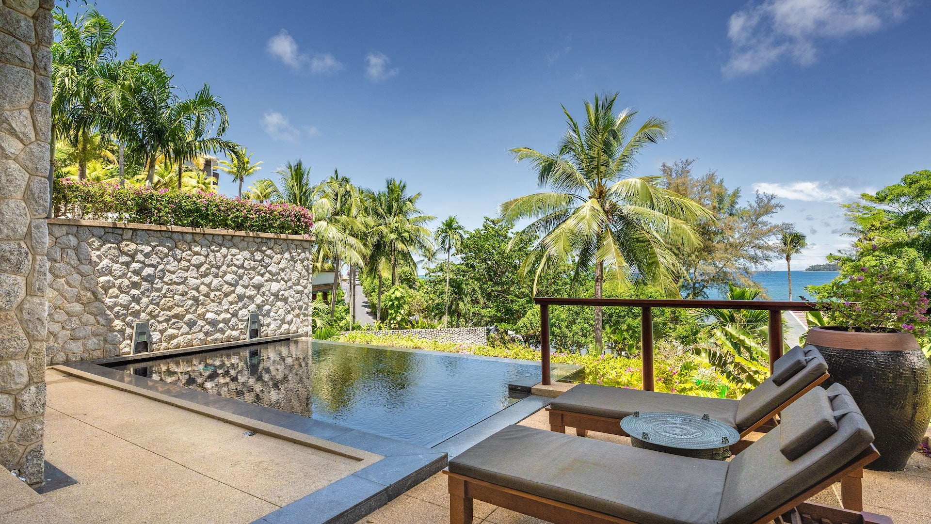 2-Bedroom Pool Suite