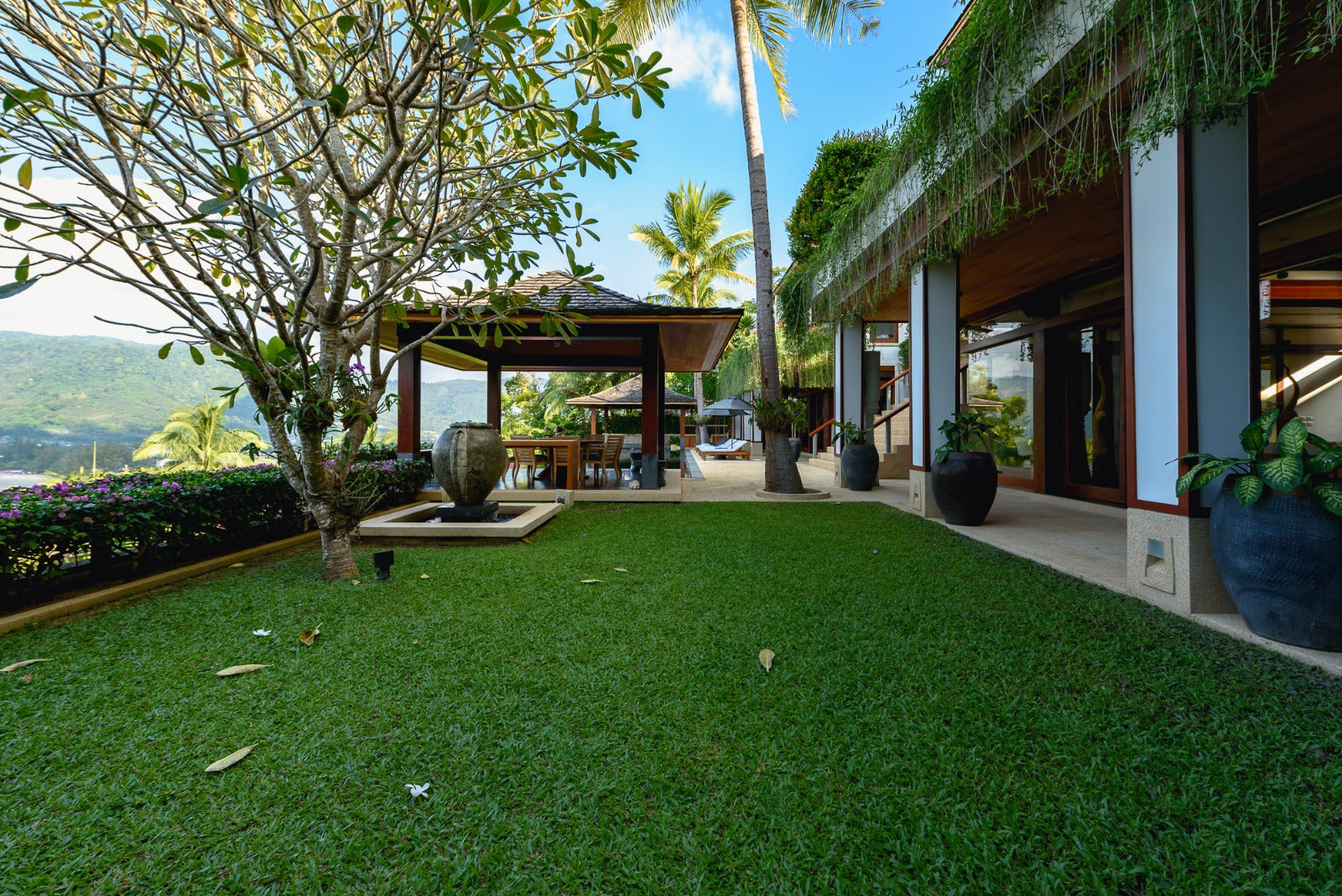 6-Bedroom Sea View Pool Villa