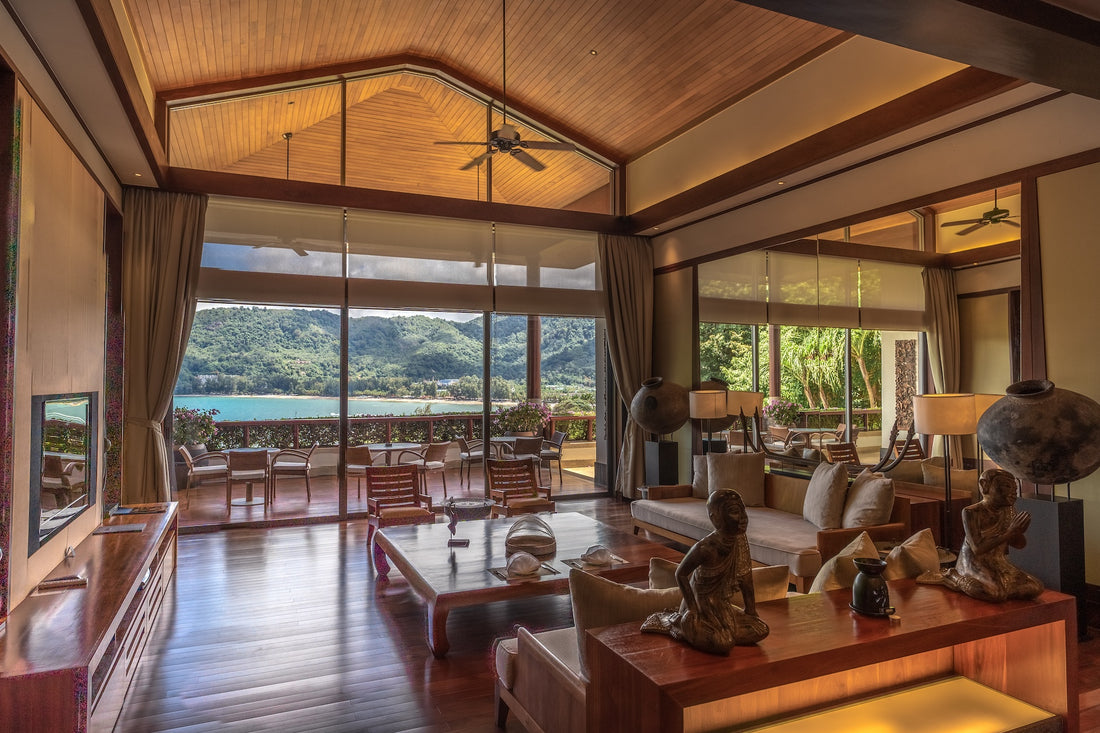 4-Bedroom Penthouse Jacuzzi Suite